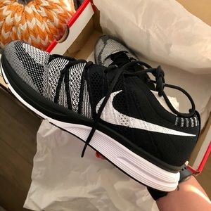 Nike Oreo Flyknit Trainers - Women’s Size 8